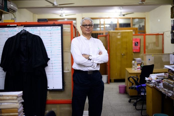 आनंद ग्रोवर का फाइल फोटो