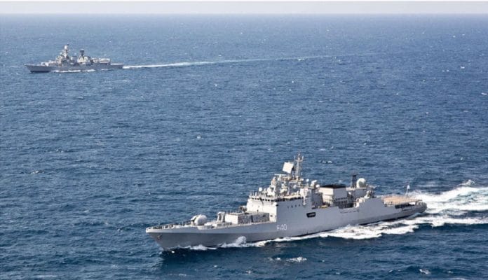 भारतीय नौसेना का जहाज़