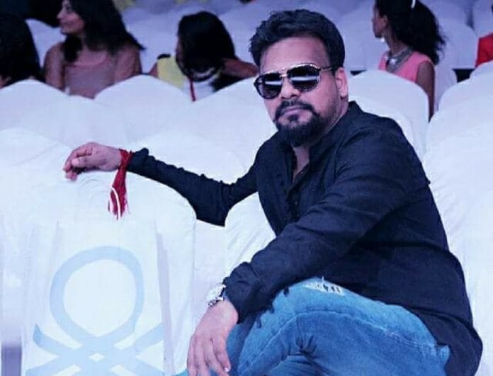 पोस्टकार्ड न्यूज एडिटर हेगड़े