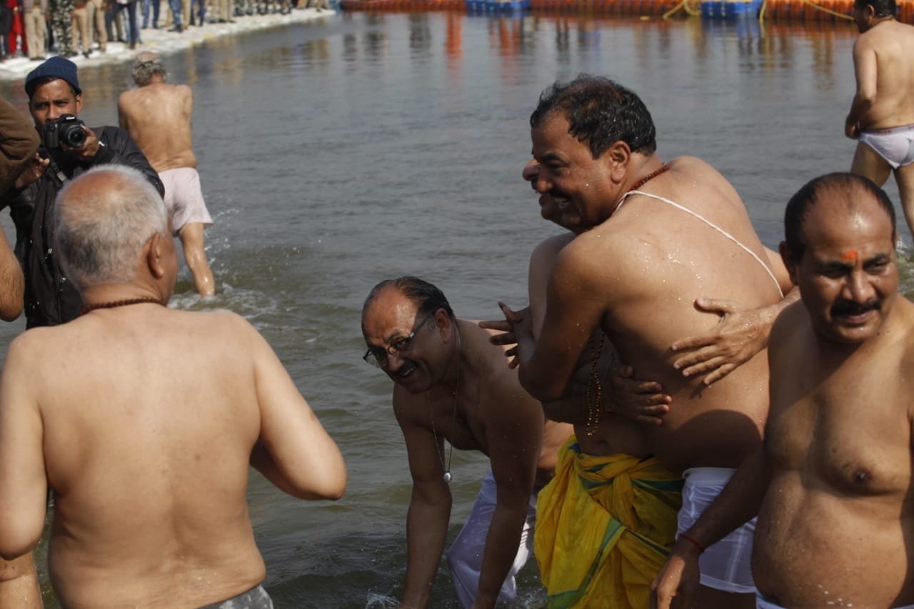 yogi at prayagraj