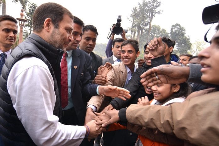rahul-gandhi with student