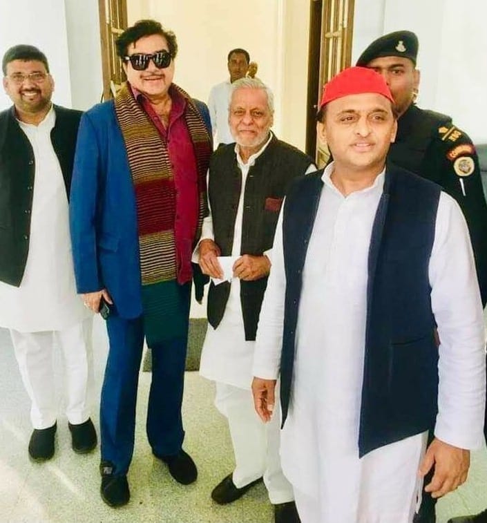 shatrughan sinha-akhilesh yadav-1