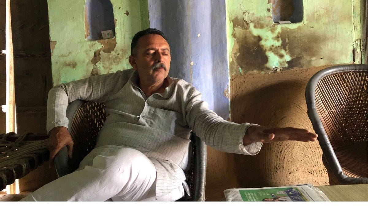 गांव के प्रधान | तस्वीर- ज्योति यादव