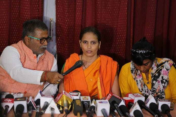 wife of kamlesh tiwari