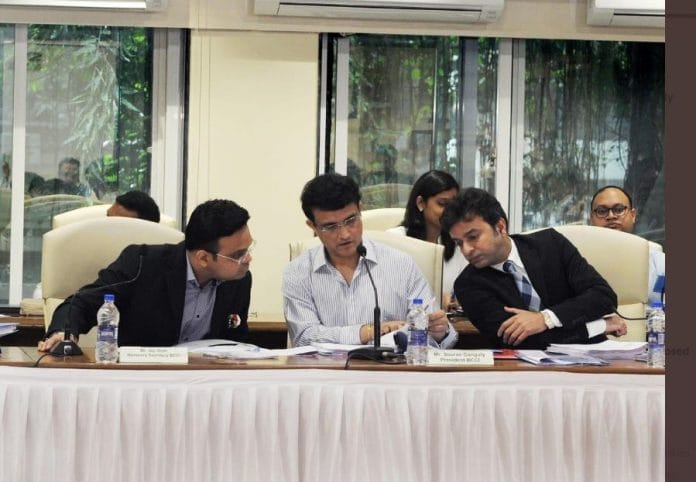 मुंबई में बैठक के दौरान बीसीसीआई अध्यक्ष सौरव गांगुली के साथ जय शाह । एएनआई