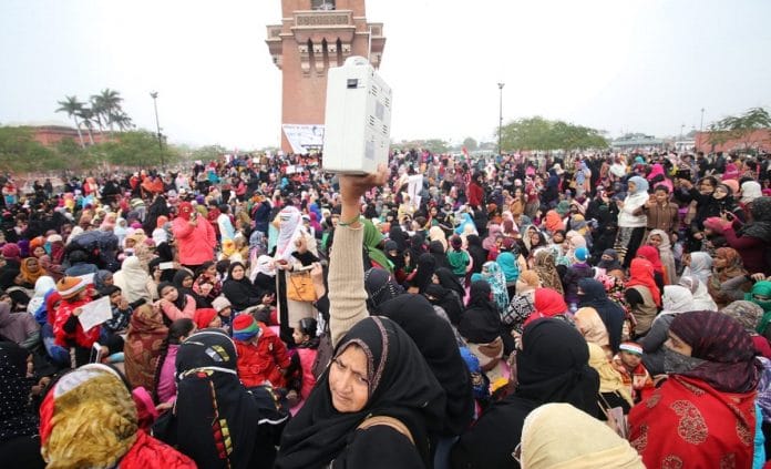 news on women protest in lucknow