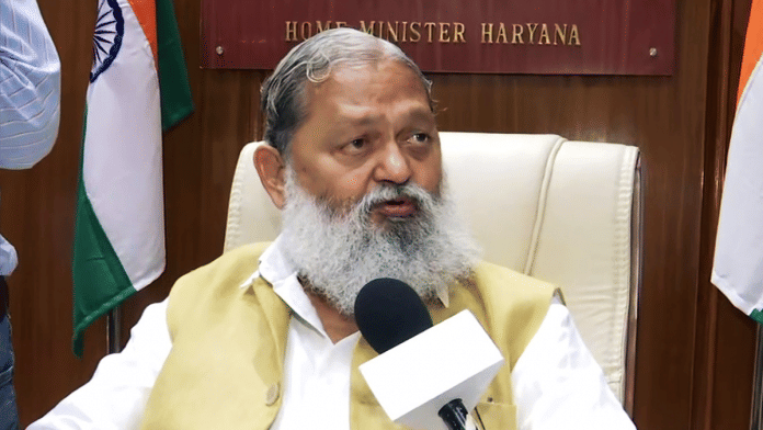 मीडिया को संबोधित करते हुए अनिल विज की फाइल फोटो | एएनआई