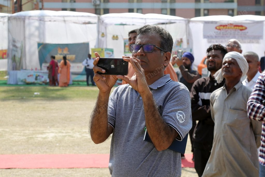 निशा के इंस्ट्रक्टर डॉ सत्येंद्र यादव | फोटो- सूरज सिंह बिष्ट/दिप्रिंट