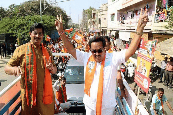 गुजरात में 2022 के विधानसभा चुनाव प्रचार के दौरान एक रैली में बीजेपी अध्यक्ष सी.आर.पाटिल । एएनआई