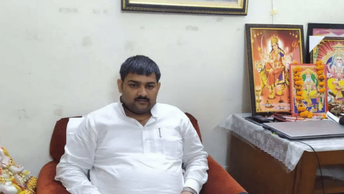 महाराणा प्रताप सेना के राष्ट्रीय अध्यक्ष राजवर्धन सिंह परमार | क्रेडिट: फेसबुक/राजवर्धन सिंह परमार