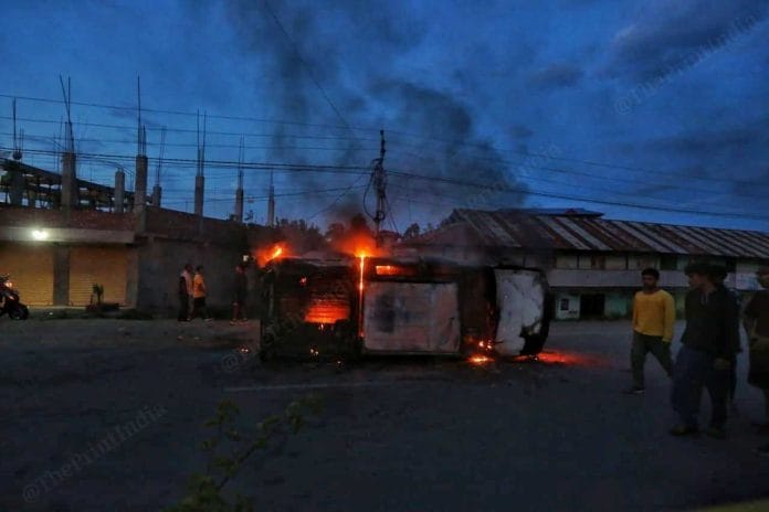 मणिपुर में हिंसा का दृश्य | फोटो: प्रवीण जैन/दिप्रिंट