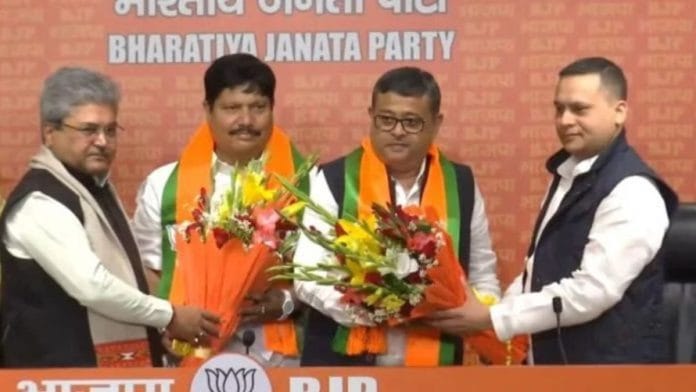तृणमूल कांग्रेस के सांसद अर्जुन सिंह और दिब्येंदु अधिकारी भाजपा में शामिल हो गए | एक्स/BJP India