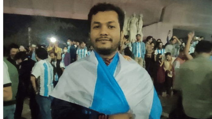 निलय कुमार बिस्वास ने भी आरक्षण आंदोलन में हिस्सा लिया | फोटो: स्पेशल अरेंजमेंट