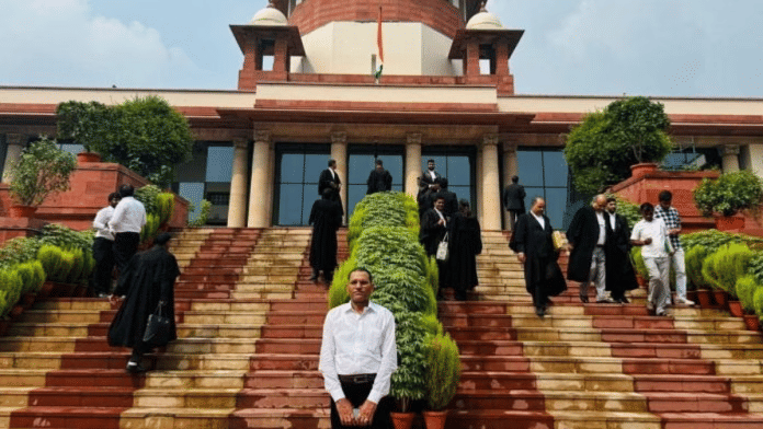 अजय कटारा 37 मामलों, गोलियों और ज़हरीले भोजन से लड़ रहे हैं | फोटो: वंदना मेनन/दिप्रिंट