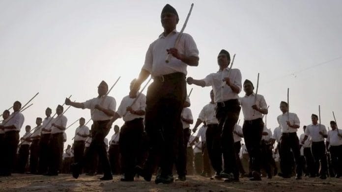 राष्ट्रीय स्वयंसेवक संघ (आरएसएस) के स्वयंसेवक | फोटो: पीटीआई