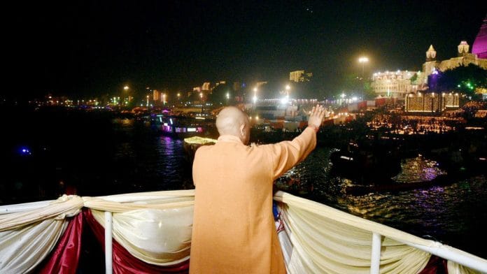 फाइल फोटो | उत्तर प्रदेश के मुख्यमंत्री योगी आदित्यनाथ वाराणसी में देव दीपावली समारोह के हिस्से के रूप में जगमगाती काशी के गवाह बने | एएनआई